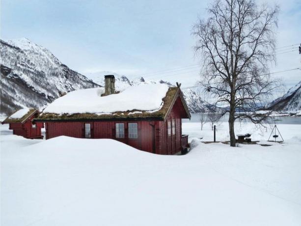 Mõnikord tahad lihtsalt minna kuhugi Skandinaaviasse ja elada üksikus majas järve ääres. Foto: Yandex. Pildid