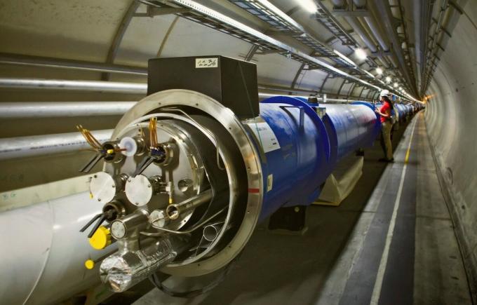 Hadron Collider enne kasutusele võtmist